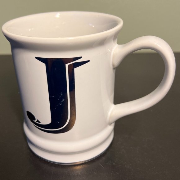 Metallic Gold Letter "J” Monogram Initial Porcelain Oversized Cup Mug - Picture 2 of 4